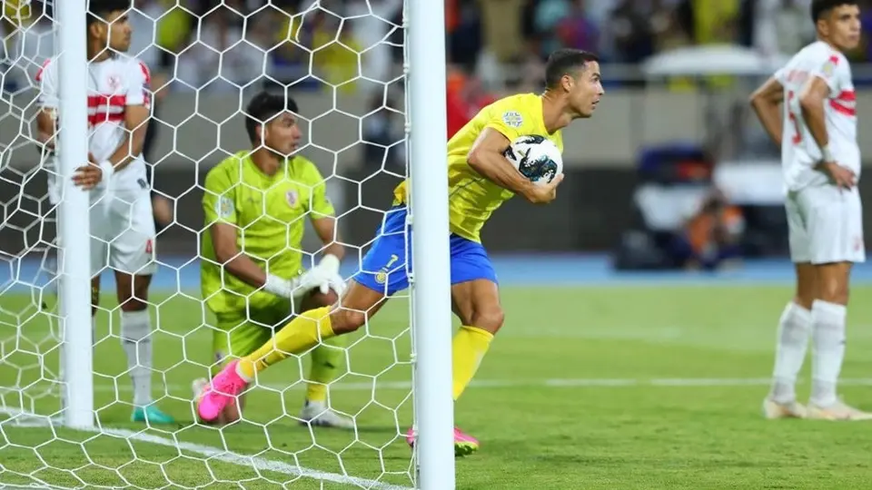 Cristiano Ronaldo anota, rompe récord y evita eliminación de Al Nassr en la 'Champions Árabe'
