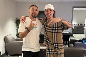 ¡Rompen las redes! Peso Pluma y Héctor Herrera se tomaron fotos juntos