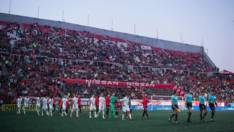 Xolos vs Pumas: Aficionado de Tijuana sufre caída en juego ante la UNAM