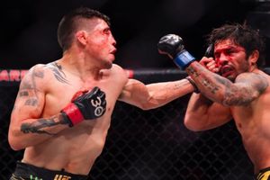 Dana White confirmó que Brandon Moreno peleó con la mano rota desde el primer round