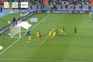 ¡Insólito! Gol en Arabia Saudita es anulado por una extraña razón