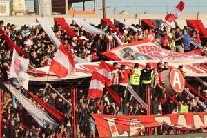 Dos personas con pedido de captura fueron detenidas en el partido entre Barracas vs River