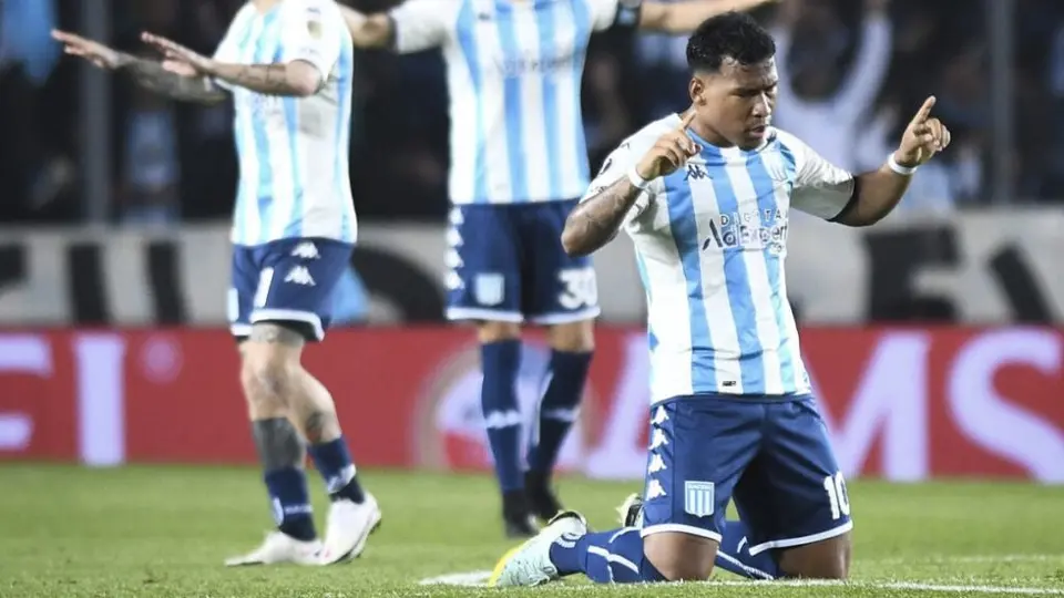 Racing a la espera de conocer la gravedad de la lesión de Roger Martínez