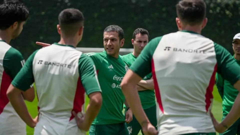 Jaime Lozano sobre Julián Quiñones: "El grupo lo tomó bastante bien. Es un chavo muy dedicado"