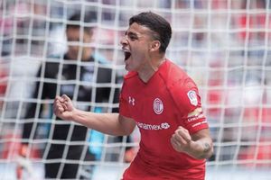 Alexis Vega cuenta qué hizo con su 'primer millón de pesos'; quería un Ibiza, pero...