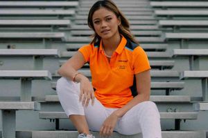 McLaren fichó a Bianca Bustamante y ella rompió en llanto al ponerse su uniforme