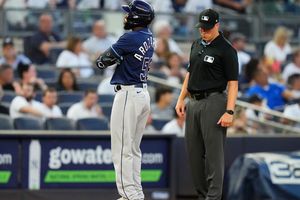Randy Arozarena conecta cuadrangular en victoria de Rays sobre Yankees