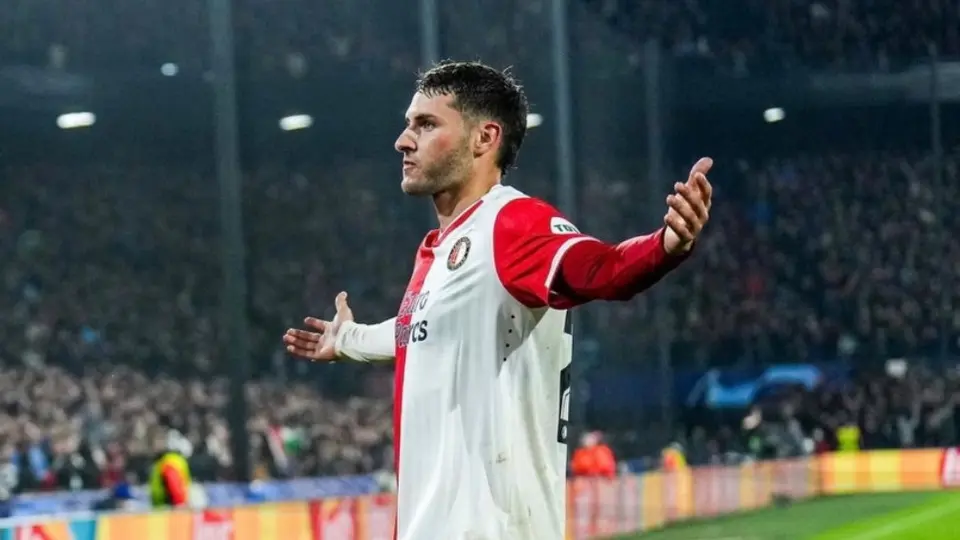 Feyenoord apunta hacia Octavos de Final de Champions, instancia que no han alcanzado este milenio