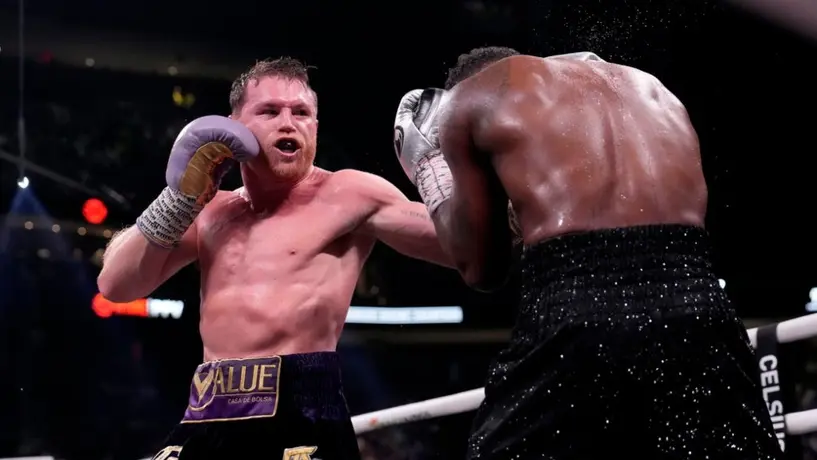 Saúl Álvarez tras su victoria ante Charlo: 'Nadie puede vencer a este Canelo'