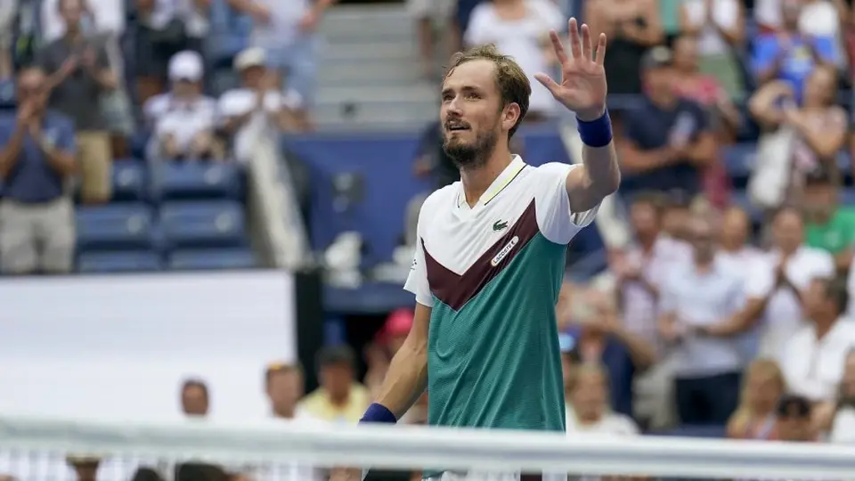 Daniil Medvédev avanza a la Final del US Open al vencer a Carlos Alcaraz