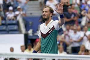 Daniil Medvédev avanza a la Final del US Open al vencer a Carlos Alcaraz