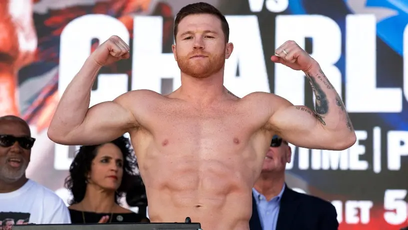 ¿Cuál es el rival obligatorio que tiene 'Canelo' Álvarez en título de OMB?