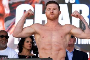 ¿Cuál es el rival obligatorio que tiene 'Canelo' Álvarez en título de OMB?