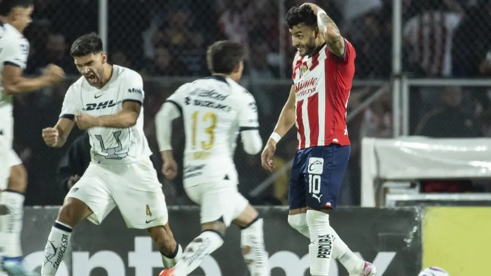¡Otra falla en momentos importantes! ¿Cuántos penaltis ha fallado Alexis Vega con Chivas?