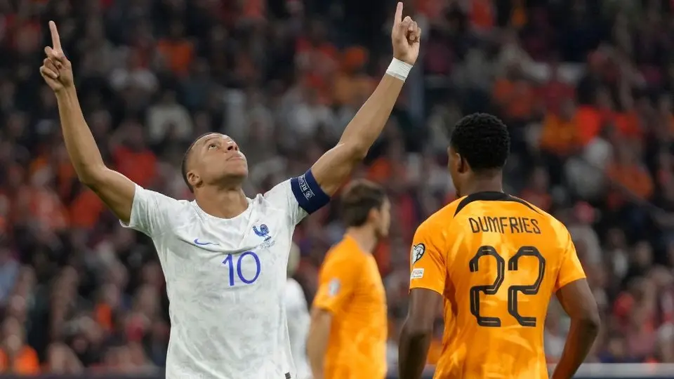 Mbappé iguala a Michel Platini como cuarto máximo goleador de Francia