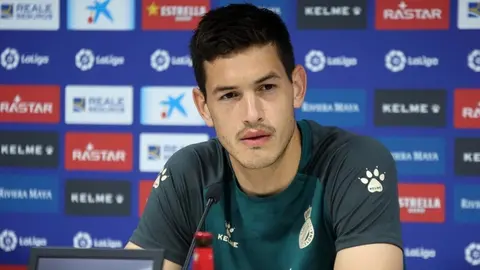 Por impago en fichaje de César Montes, Monterrey considera demandar al Espanyol