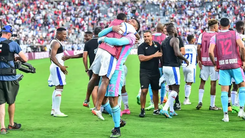¡Locura total! Vestuario de Panamá festejó con todo su pase a la Final de Copa Oro