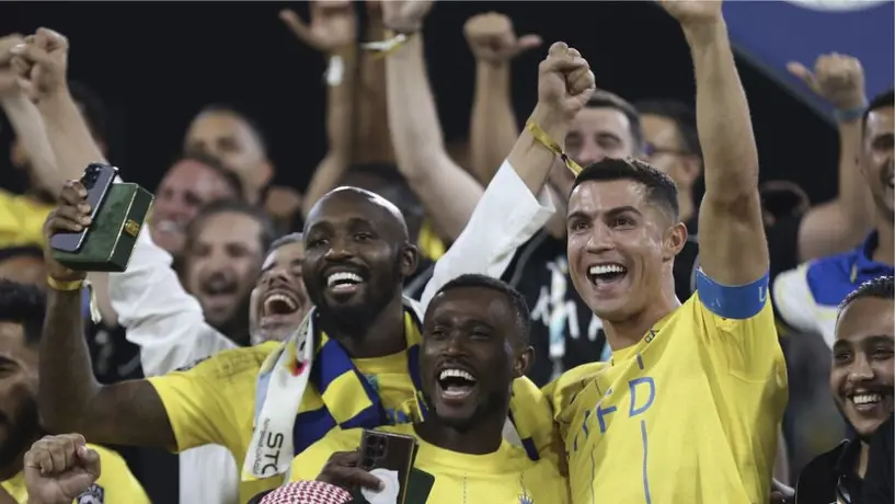 WWE planea llevar la marca a Arabia Saudita, con el apoyo de CR7