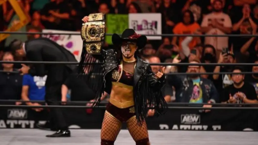 Thunder Rosa levanta su cinturón | Instagram @thunderrosa22