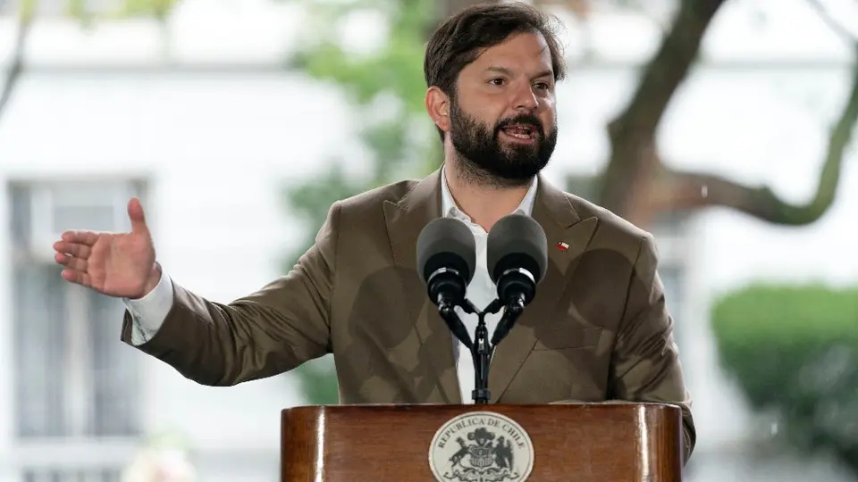 Presidente de Chile explota ante FIFA por exclusión del Mundial 2030: 'Con nosotros no se juega'