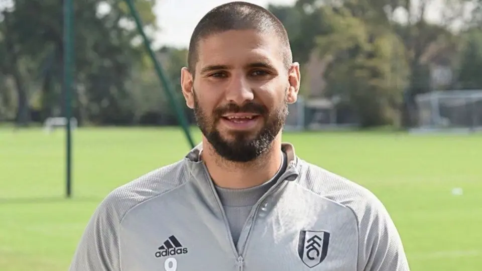 Aleksandar Mitroviç deja al Fulham y es nuevo jugador del Al-Hilal