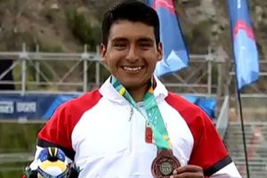 Medallista peruano en Santiago 2023 rechaza reconocimiento y denuncia falta de apoyo
