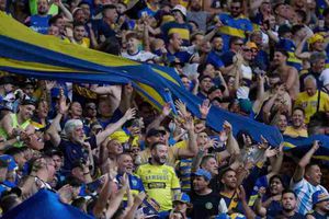 Aficionado usó su beca y otro rifó su PlayStation para ir a la Final de Copa Libertadores