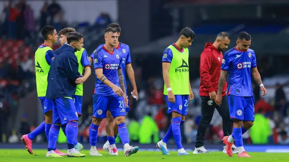 Cruz Azul confirma su crisis y suma cinco derrotas consecutivas en la temporada