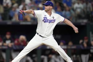 Will Smith se convierte en el primer jugador en ganar la Serie Mundial con tres equipos diferentes