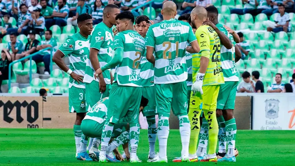 Santos, con la misión de arrebatar puntos a Puebla en su visita al Cuauhtémoc