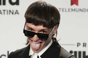 Peso Pluma elogió a Julián Quiñones tras su doblete ante Chivas