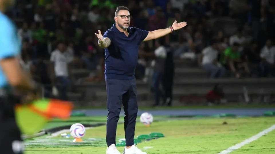 'Turco' Mohamed tras ser goleado: "Juárez fue mucho mejor en las dos áreas"