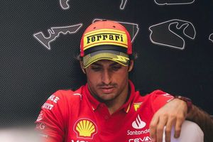 Fiscalía de Milán asegura que el robo al reloj de Carlos Sainz fue planificado