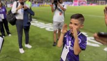 El pequeño aficionado de Mazatlán estuvo en el campo del Kraken antes del partido contra América