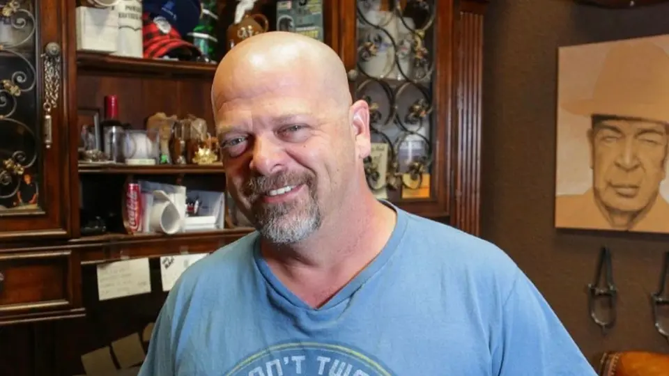 Revisan pasaporte Rick Harrison al más puro estilo del precio de la historia