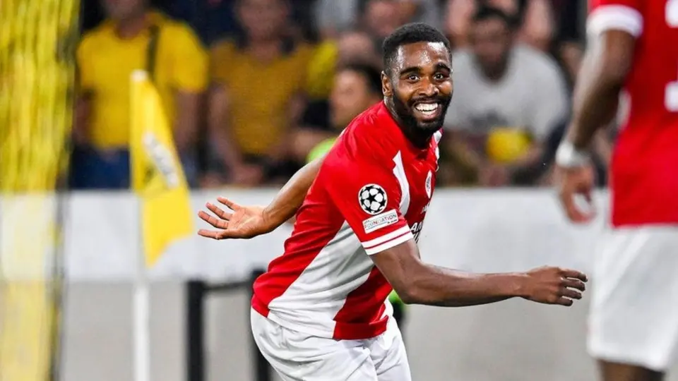 AEK de Orbelín Pineda y Pizarro no clasificaron a la Fase de Grupos de la Champions