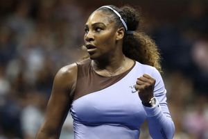 Serena Williams elimina a Aryna Sabalenka en foto durante evento en Miami