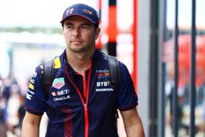 Hermano de Checo Pérez manda mensaje tras GP de Gran Bretaña: 'Total confianza y apoyo'