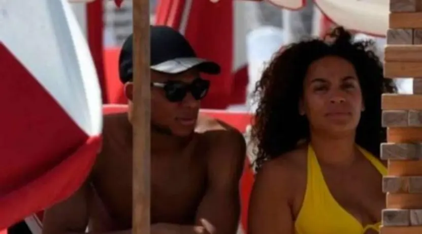 Revelan identidad de mujer que fue captada de vacaciones con Kylian Mbappé
