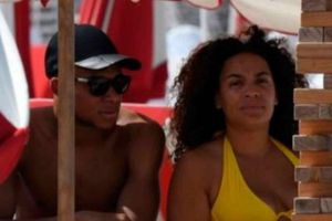 Revelan identidad de mujer que fue captada de vacaciones con Kylian Mbappé