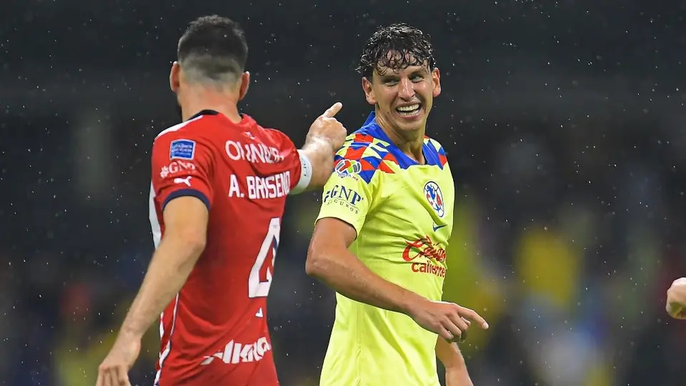 Antonio Briseño admite que ya olvidó su 'pelea' con Igor Lichnovsky en el Clásico Nacional