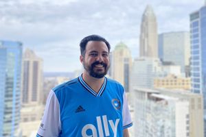 La 'voz' de Mickey Mouse llega a la MLS en el Charlotte FC vs Cincinnati