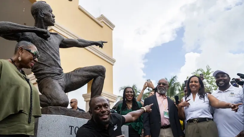 Usain Bolt: Revelan estatua de 250 mil dólares en honor al velocista en Miramar