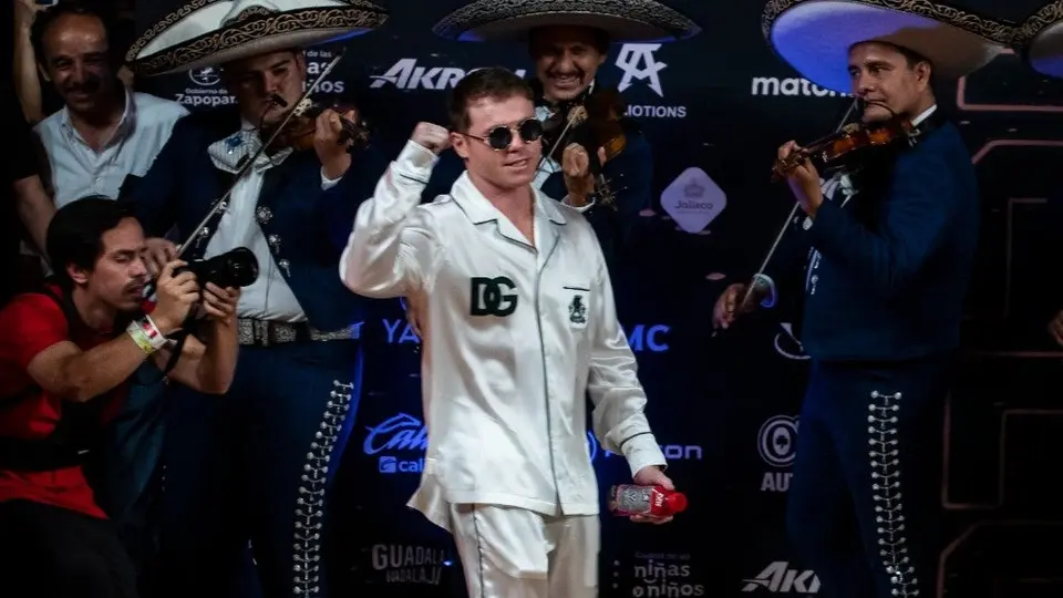 Canelo Álvarez buscará hacer retumbar Las Vegas al grito de México