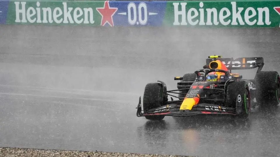 Ralf Schumacher se lanza contra 'Checo': "Tiene los días contados en Red Bull"