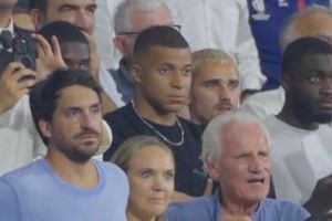 Kylian Mbappé se vuelve viral al celebrar la victoria de Francia en el Mundial de Rugby