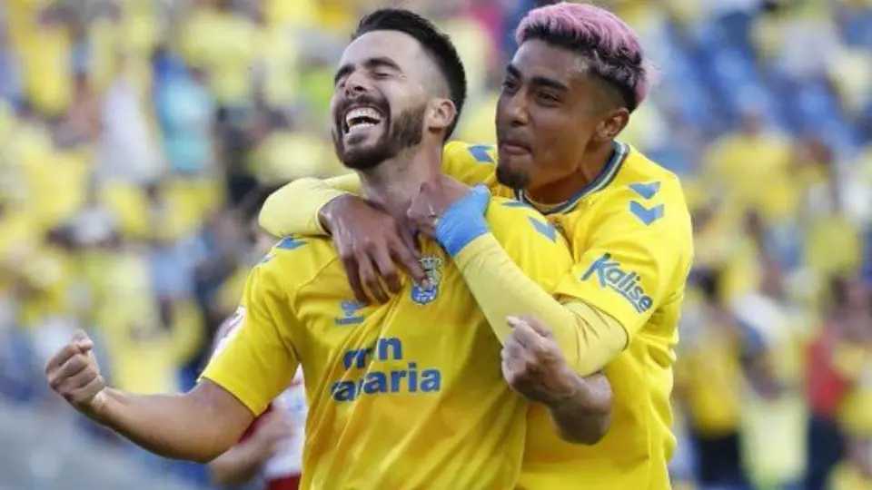 Las Palmas derrota al Granada con Julián Araujo como figura