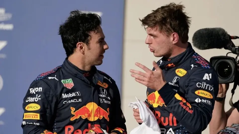 Checo Pérez sobre Verstappen: "Es muy difícil tener a Max como compañero"