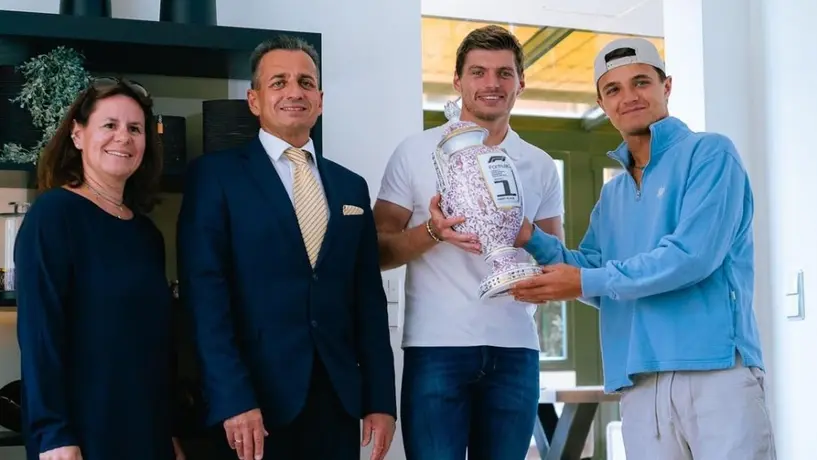 ¡Final feliz! Max Verstappen recibe el trofeo del GP de Hungría reparado