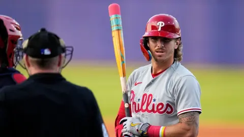¡Bryson Stott batea con un lápiz del número 2 en el Washington Nationals vs Philadelphia Phillies